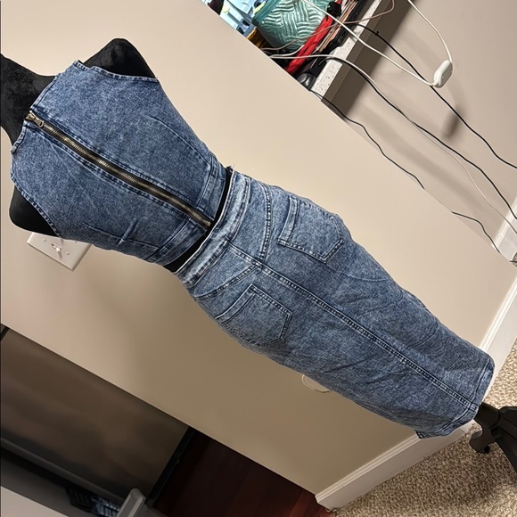 Denim Two-Piece Set - Picture 4 of 7